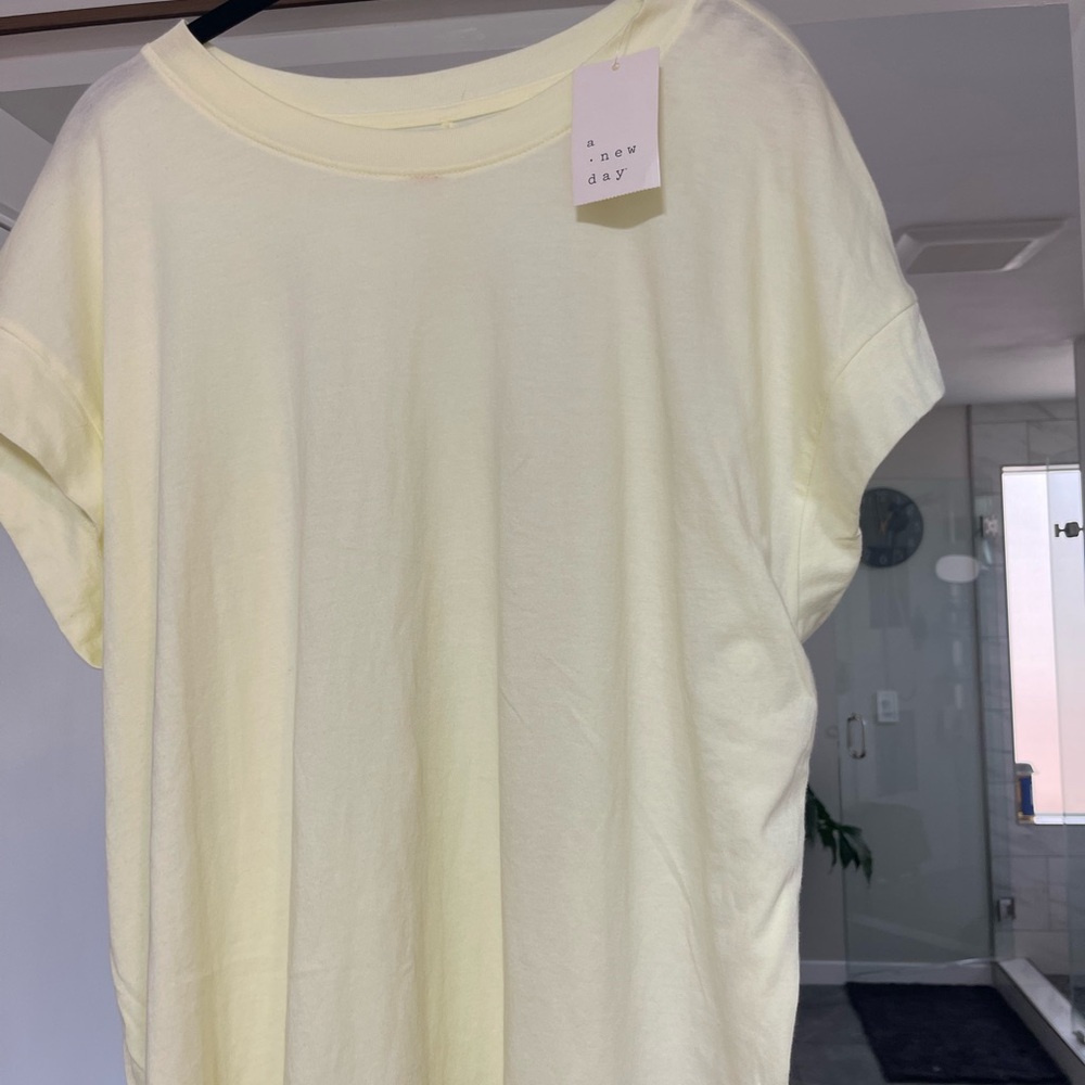 A New Day Butter Yellow Soft Short Sleeve Tee XL